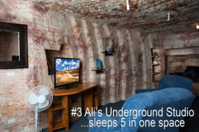 Отель Ali's Underground Studio  Кубер-Педи